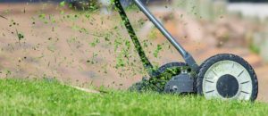 lawn-mower-938555_1920-300x130  